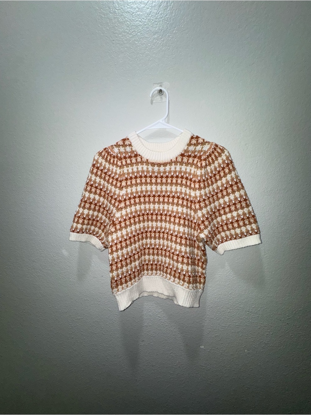 Universal Thread Cream & Brown Short-Sleeve Patterned Knit Sweater